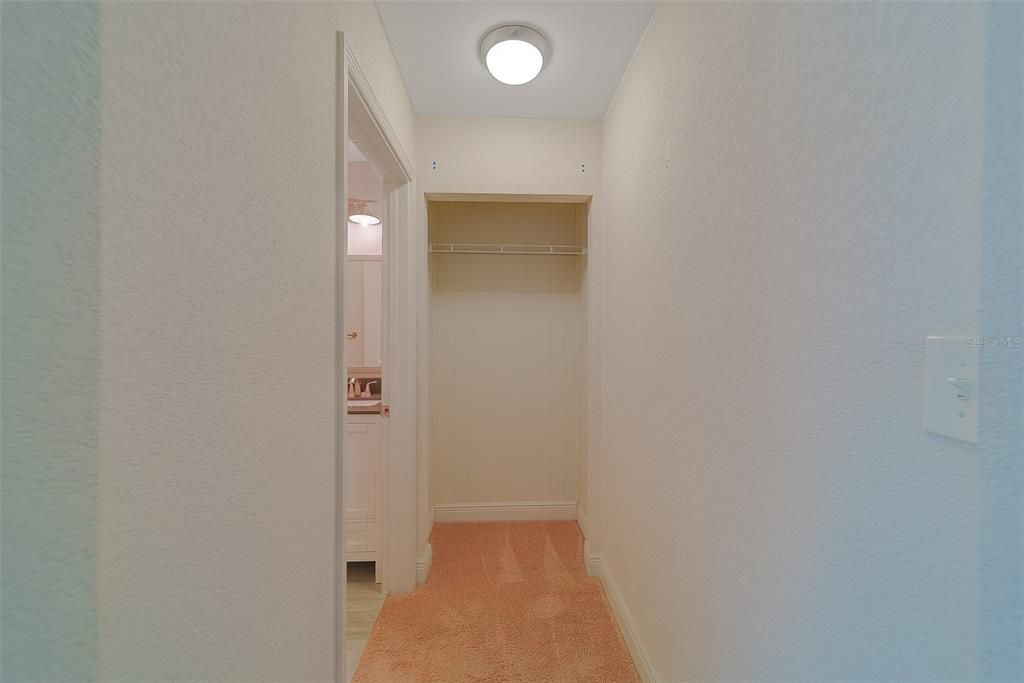 En Venta: $650,000 (3 camas, 2 baños, 1402 Pies cuadrados)