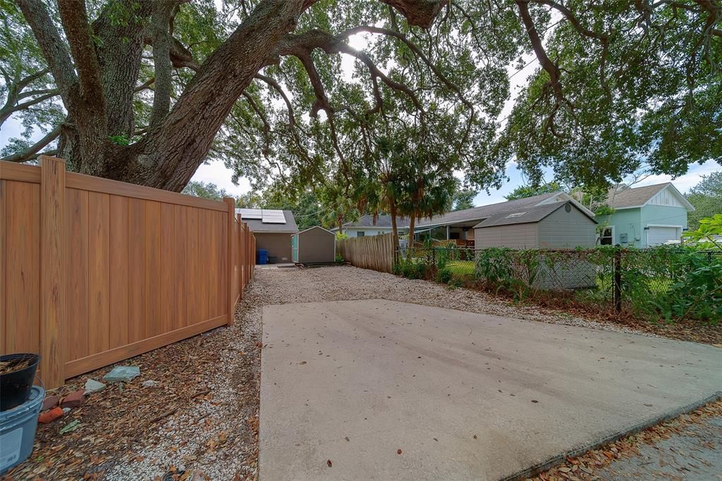 En Venta: $650,000 (3 camas, 2 baños, 1402 Pies cuadrados)