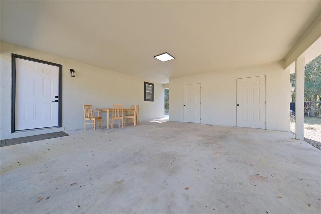 For Sale: $174,900 (2 beds, 1 baths, 672 Square Feet)