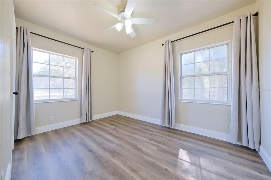 For Sale: $174,900 (2 beds, 1 baths, 672 Square Feet)