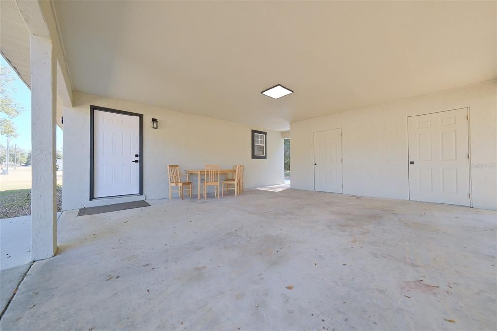 For Sale: $174,900 (2 beds, 1 baths, 672 Square Feet)