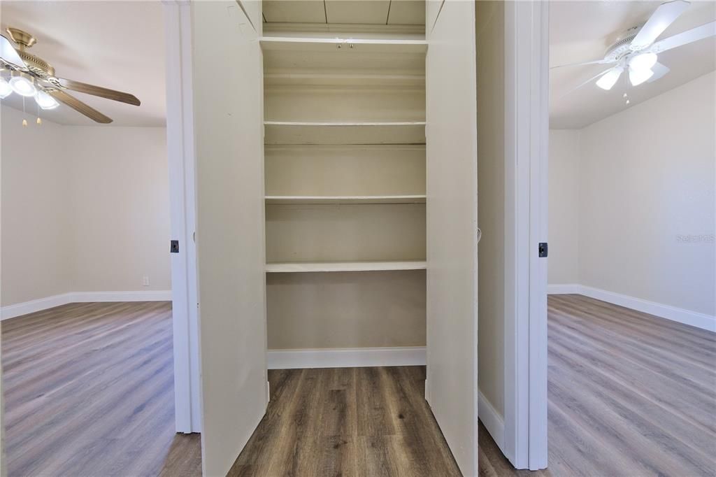 For Sale: $174,900 (2 beds, 1 baths, 672 Square Feet)