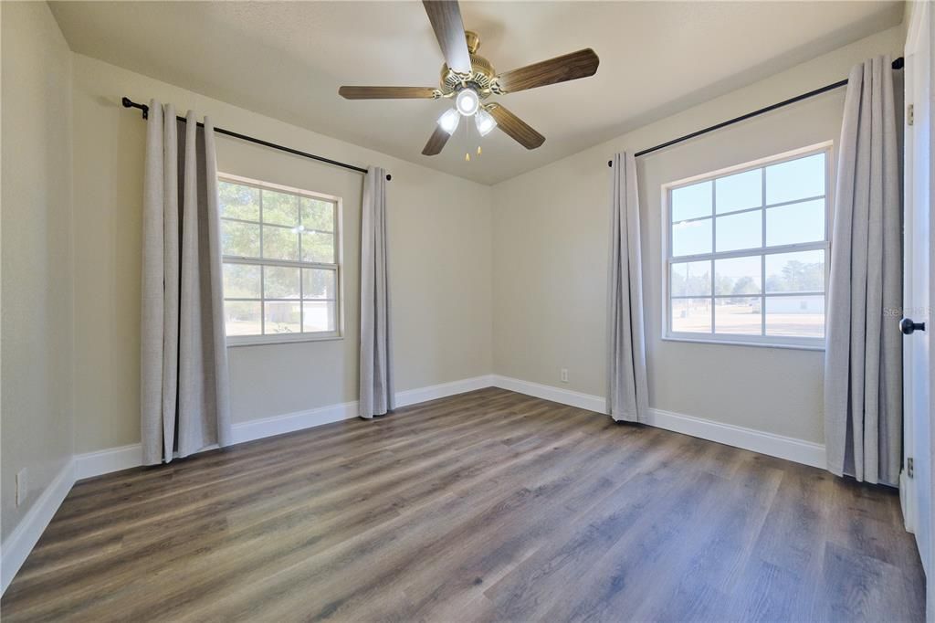 For Sale: $174,900 (2 beds, 1 baths, 672 Square Feet)