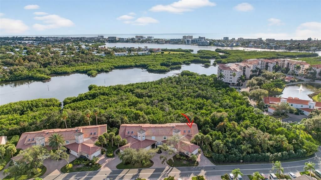 For Sale: $549,500 (2 beds, 2 baths, 2358 Square Feet)