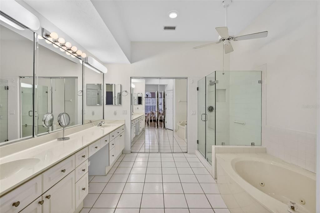 For Sale: $549,500 (2 beds, 2 baths, 2358 Square Feet)