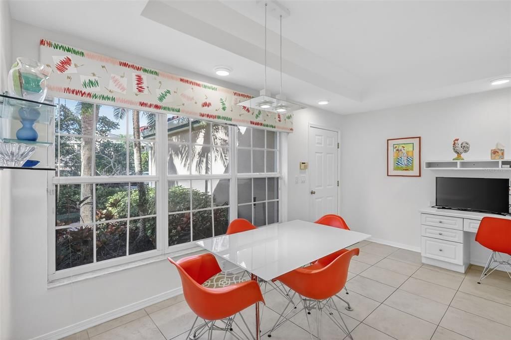 For Sale: $549,500 (2 beds, 2 baths, 2358 Square Feet)