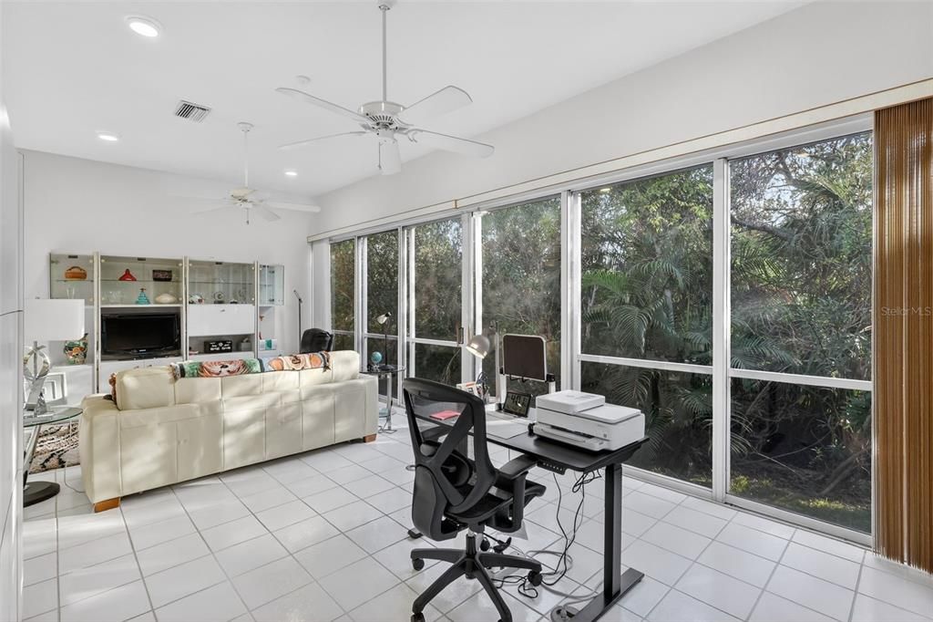 For Sale: $549,500 (2 beds, 2 baths, 2358 Square Feet)