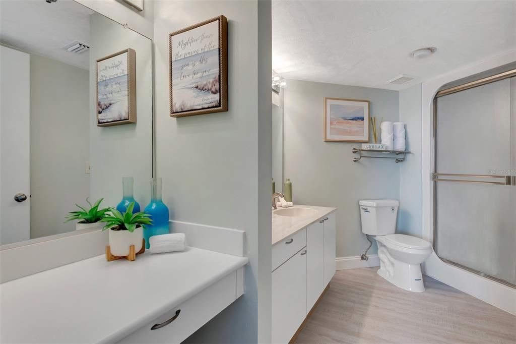 На продажу: $279,000 (2 спален, 2 ванн, 1189 Квадратных фут)