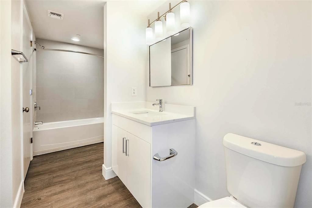 For Rent: $1,615 (1 beds, 1 baths, 638 Square Feet)