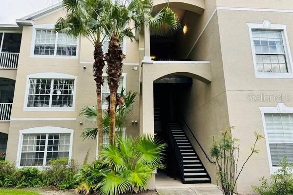 For Rent: $1,950 (3 beds, 2 baths, 1408 Square Feet)