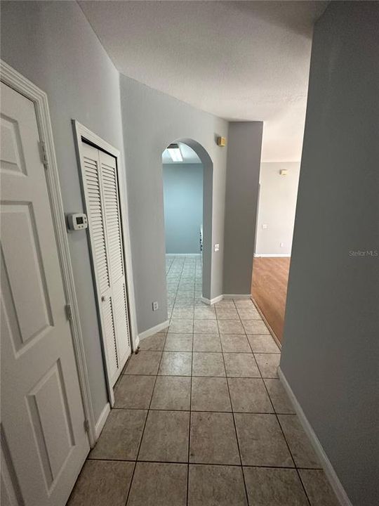 For Rent: $1,950 (3 beds, 2 baths, 1408 Square Feet)