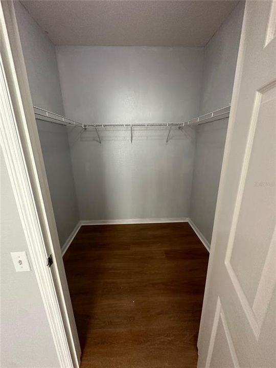 For Rent: $1,950 (3 beds, 2 baths, 1408 Square Feet)