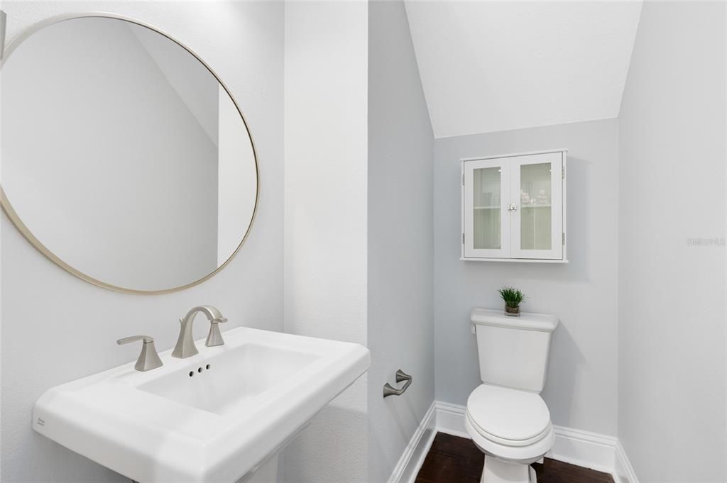 出租: $4,500 (4 贝兹, 3 浴室, 2955 平方英尺)