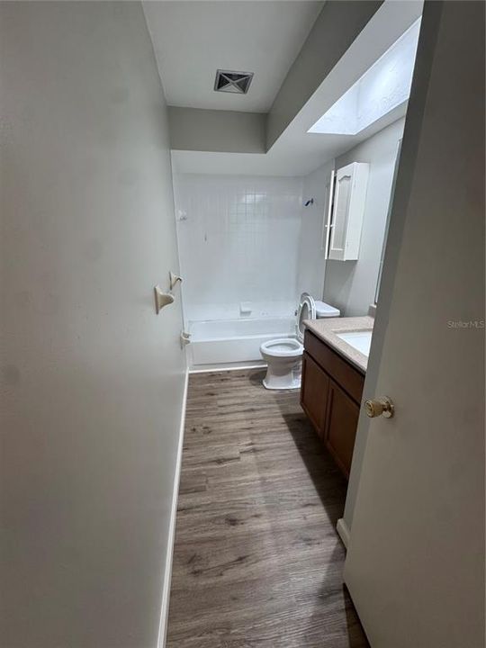 For Rent: $2,400 (2 beds, 2 baths, 1300 Square Feet)