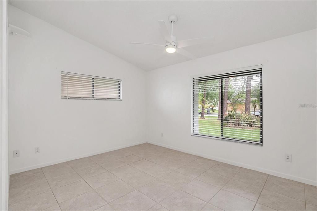 For Rent: $1,675 (2 beds, 2 baths, 920 Square Feet)