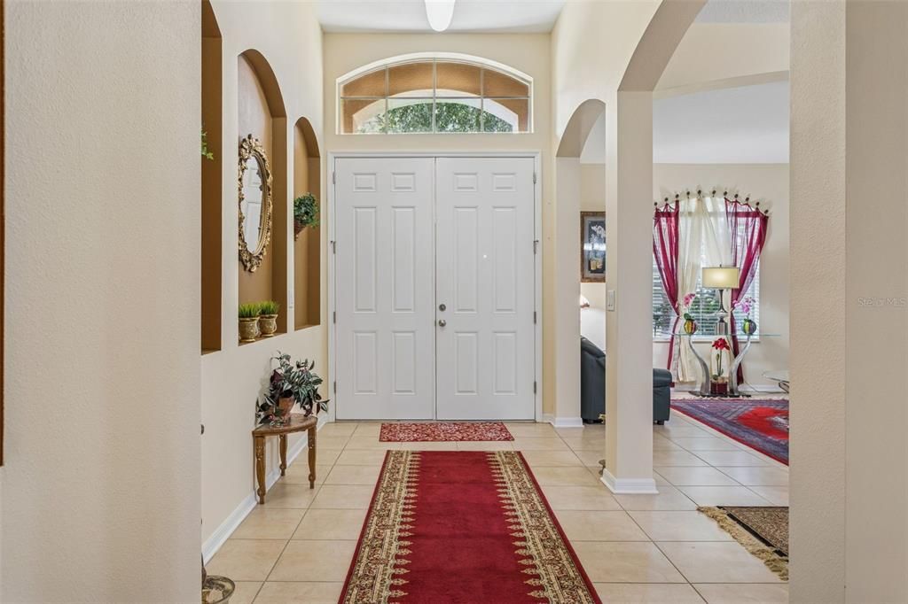 出租: $3,750 (4 贝兹, 3 浴室, 2575 平方英尺)