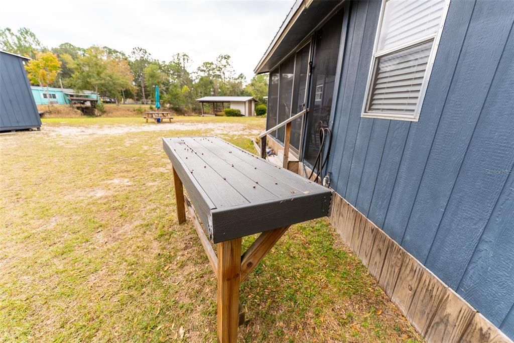 For Sale: $209,700 (2 beds, 2 baths, 884 Square Feet)