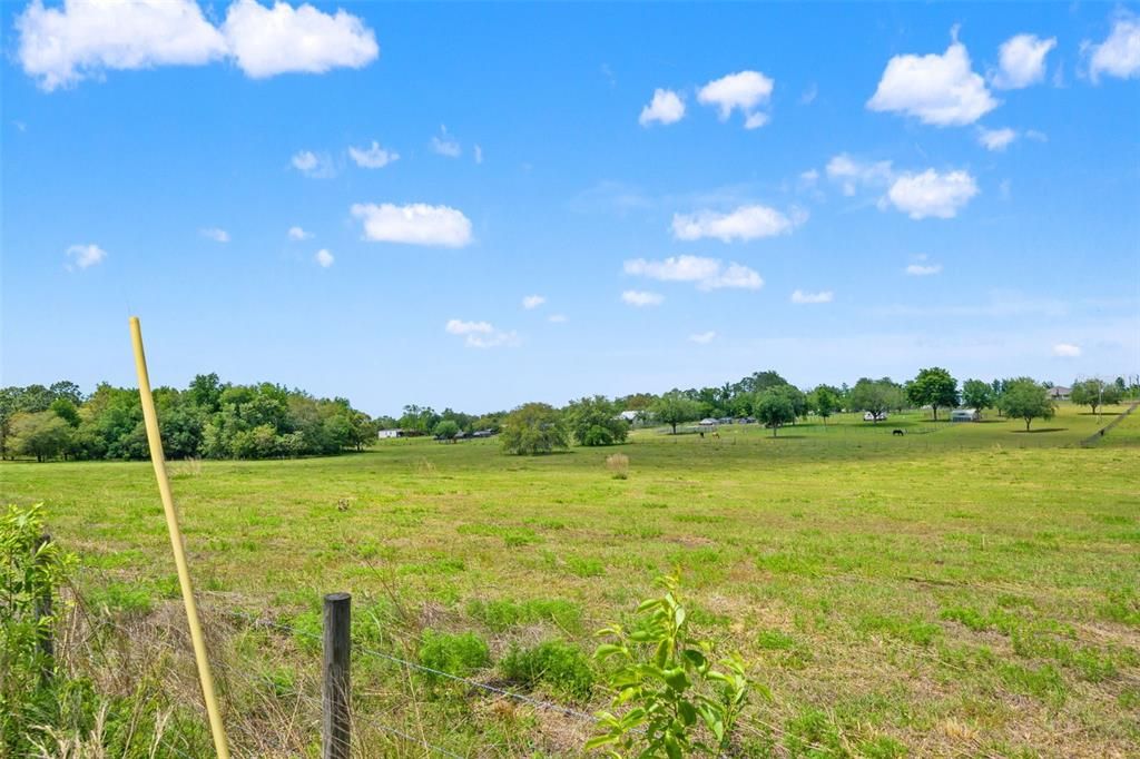 待售: $495,000 (18.83 acres)