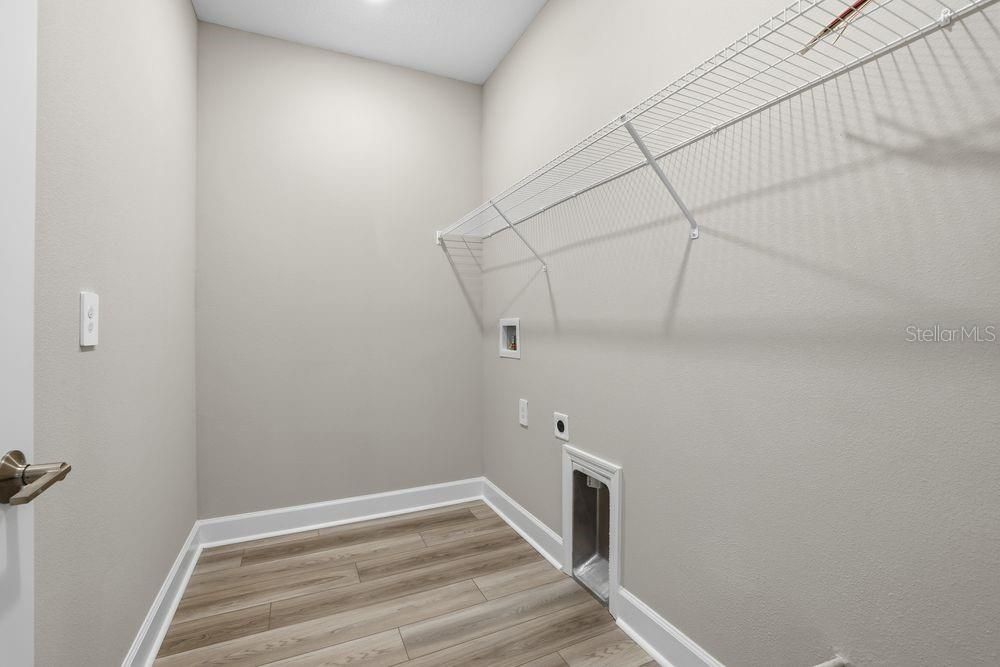 На продажу: $569,999 (4 спален, 3 ванн, 3422 Квадратных фут)