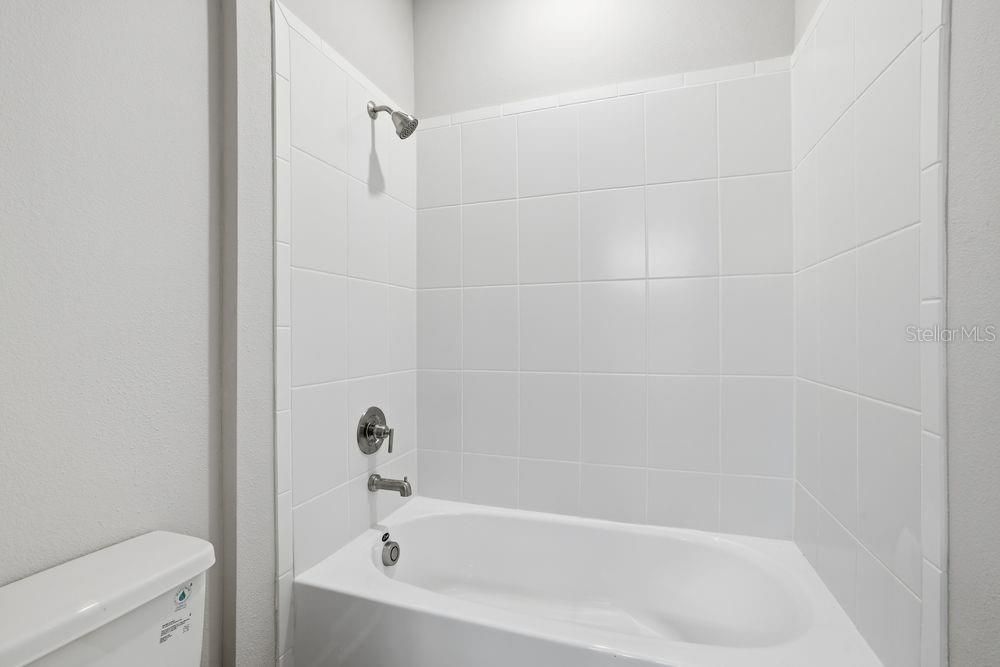 На продажу: $569,999 (4 спален, 3 ванн, 3422 Квадратных фут)