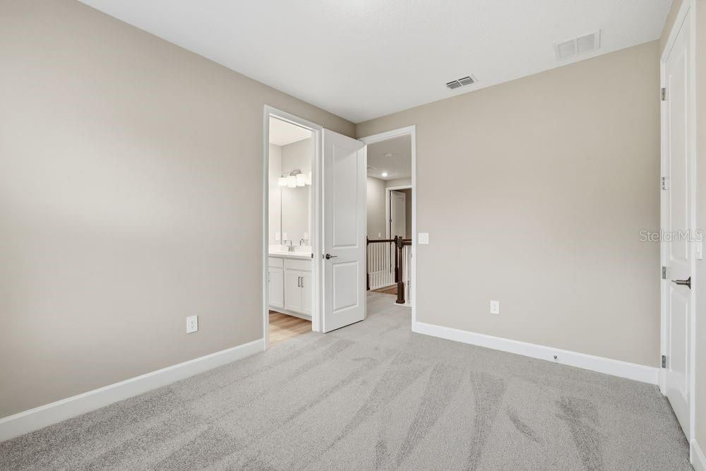 На продажу: $569,999 (4 спален, 3 ванн, 3422 Квадратных фут)