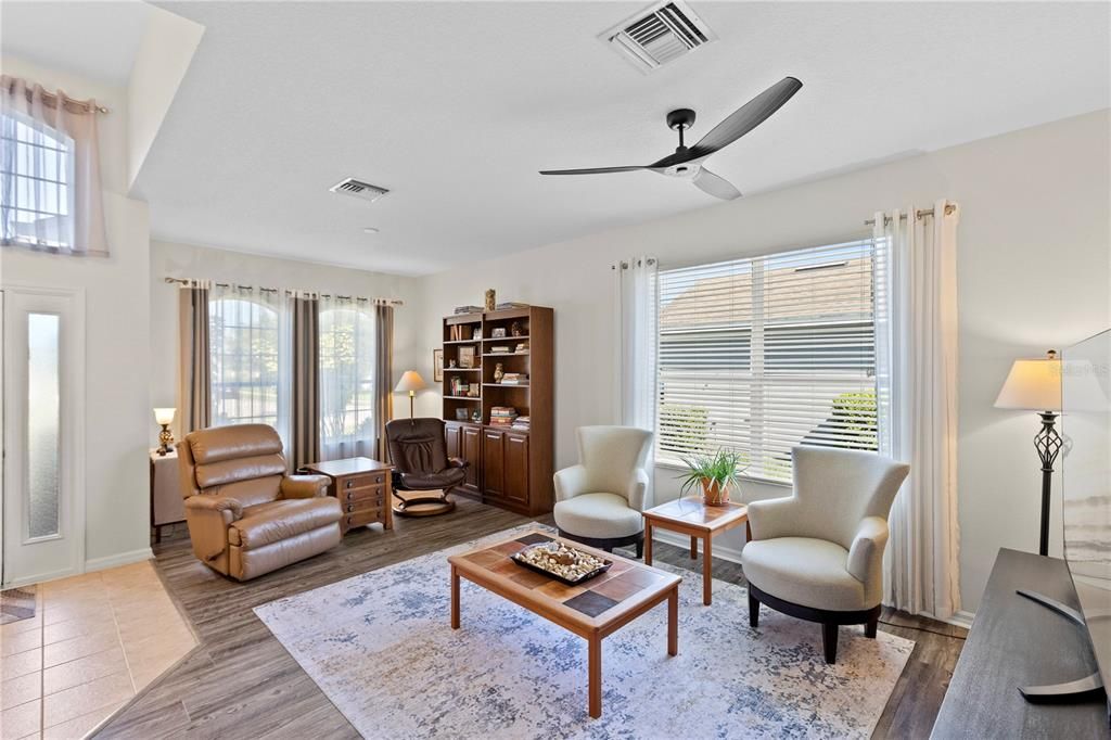 Active With Contract: $625,000 (4 beds, 2 baths, 1844 Square Feet)