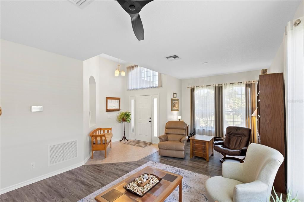 Active With Contract: $625,000 (4 beds, 2 baths, 1844 Square Feet)