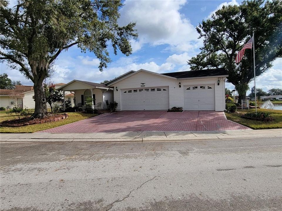For Sale: $385,000 (3 beds, 2 baths, 2145 Square Feet)