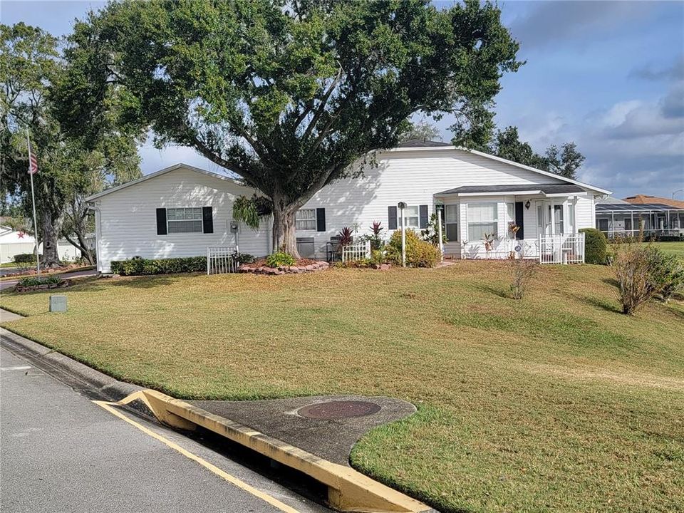 For Sale: $385,000 (3 beds, 2 baths, 2145 Square Feet)