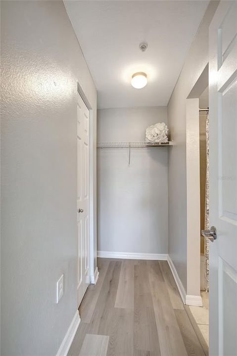 На продажу: $299,900 (2 спален, 2 ванн, 792 Квадратных фут)