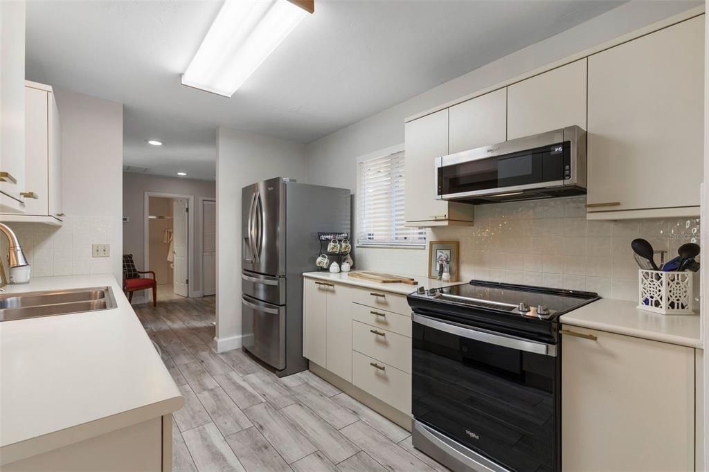 En Renta: $2,300 (2 camas, 2 baños, 2037 Pies cuadrados)