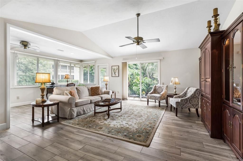 En Renta: $2,300 (2 camas, 2 baños, 2037 Pies cuadrados)