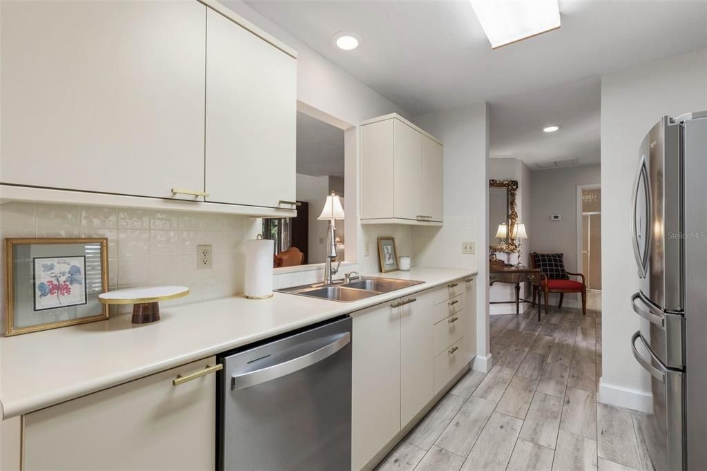 En Renta: $2,300 (2 camas, 2 baños, 2037 Pies cuadrados)