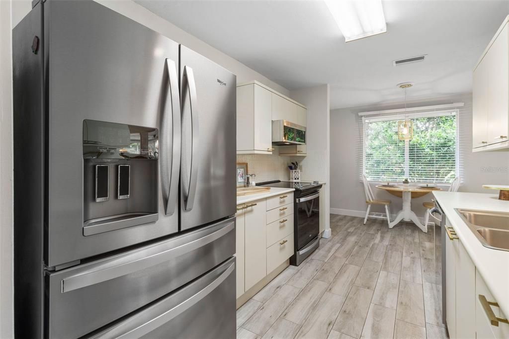 En Renta: $2,300 (2 camas, 2 baños, 2037 Pies cuadrados)