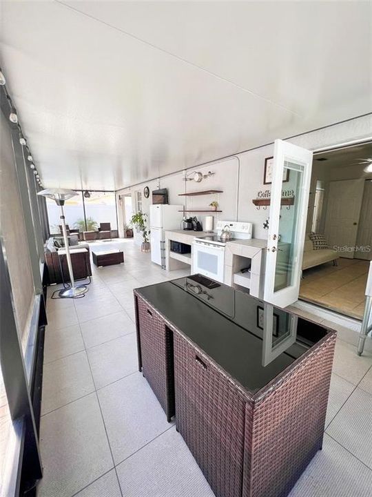 For Rent: $1,895 (3 beds, 2 baths, 1131 Square Feet)