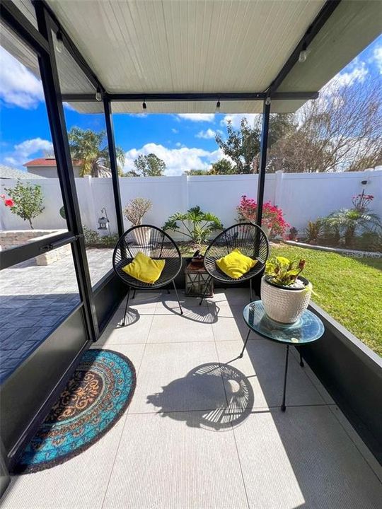 For Rent: $1,895 (3 beds, 2 baths, 1131 Square Feet)