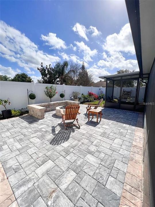 For Rent: $1,895 (3 beds, 2 baths, 1131 Square Feet)