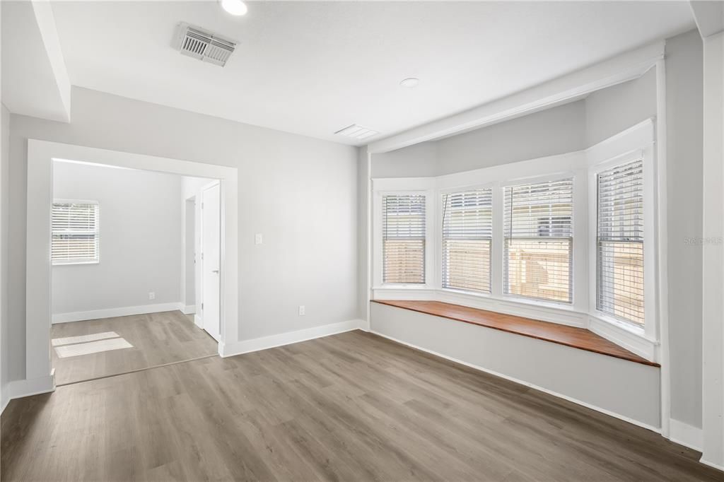 出租: $2,195 (3 贝兹, 2 浴室, 1619 平方英尺)