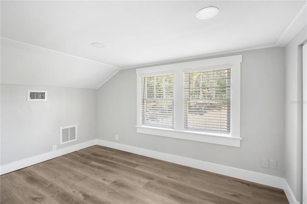 出租: $2,195 (3 贝兹, 2 浴室, 1619 平方英尺)