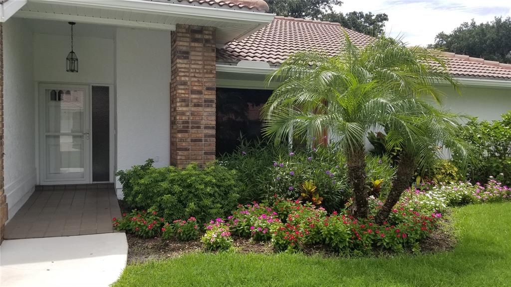 For Rent: $2,895 (3 beds, 2 baths, 1919 Square Feet)