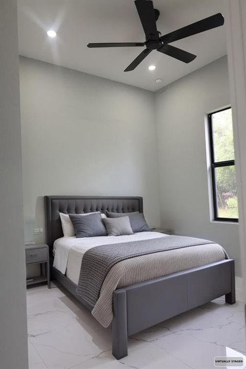 En Venta: $390,000 (4 camas, 2 baños, 1629 Pies cuadrados)