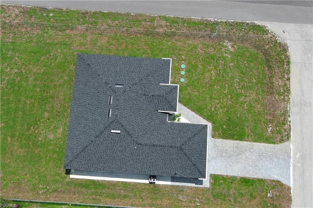 En Venta: $390,000 (4 camas, 2 baños, 1629 Pies cuadrados)