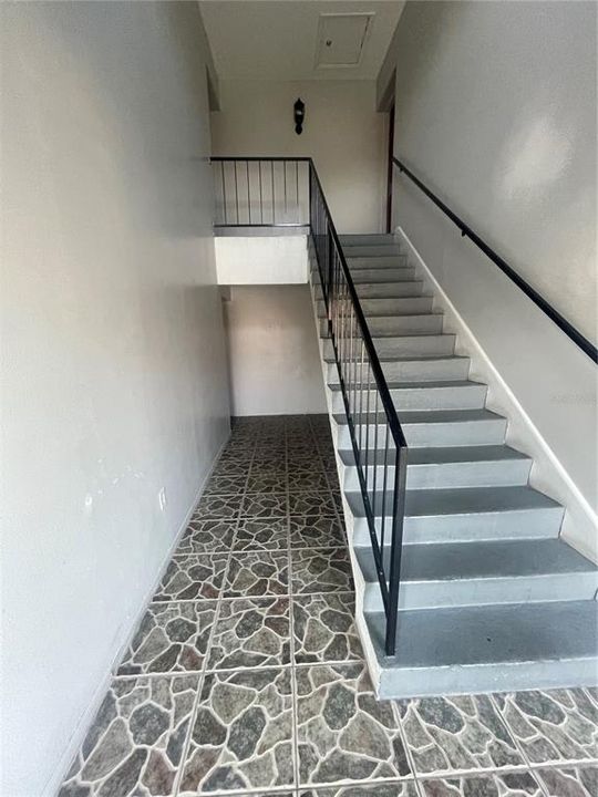 For Sale: $124,900 (2 beds, 2 baths, 970 Square Feet)