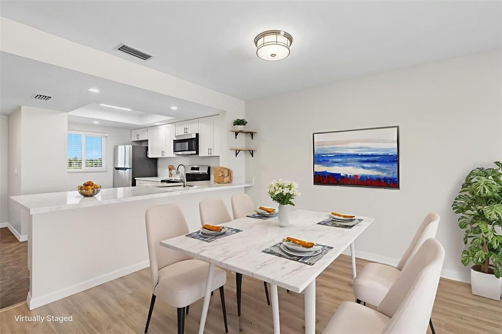 For Sale: $197,000 (2 beds, 2 baths, 1044 Square Feet)