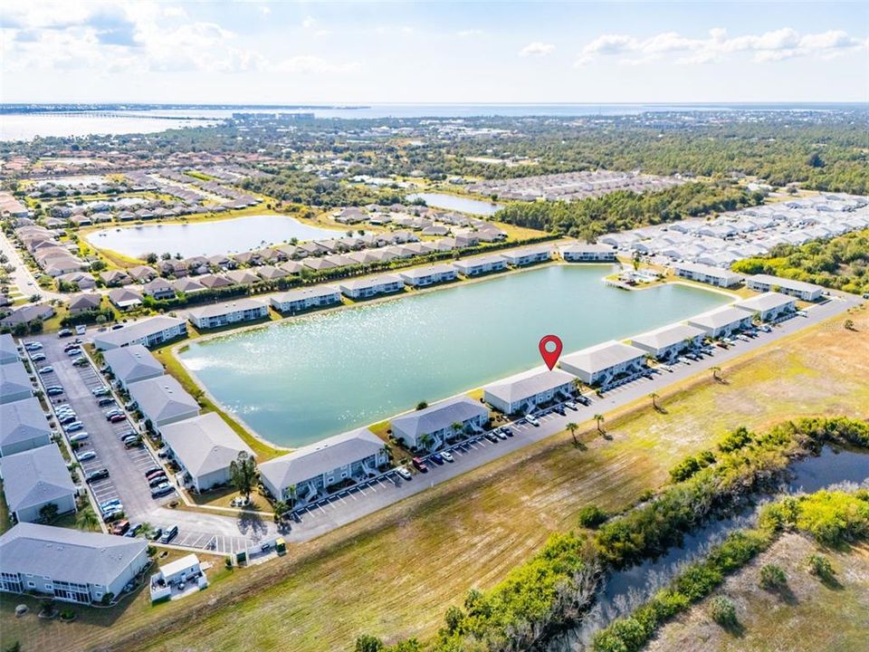 For Sale: $197,000 (2 beds, 2 baths, 1044 Square Feet)