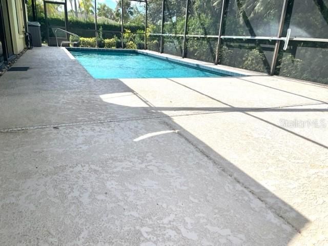 For Rent: $2,900 (3 beds, 2 baths, 2297 Square Feet)