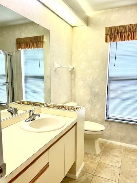 For Rent: $2,900 (3 beds, 2 baths, 2297 Square Feet)