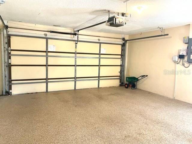 For Rent: $2,900 (3 beds, 2 baths, 2297 Square Feet)