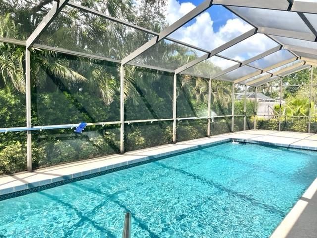 For Rent: $2,900 (3 beds, 2 baths, 2297 Square Feet)