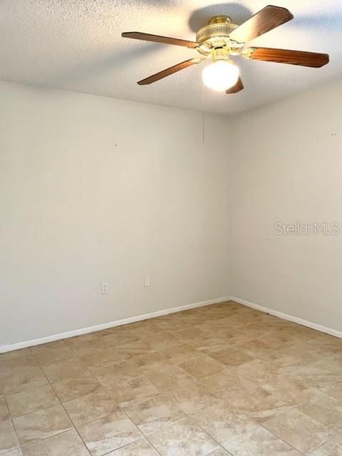 For Rent: $2,900 (3 beds, 2 baths, 2297 Square Feet)